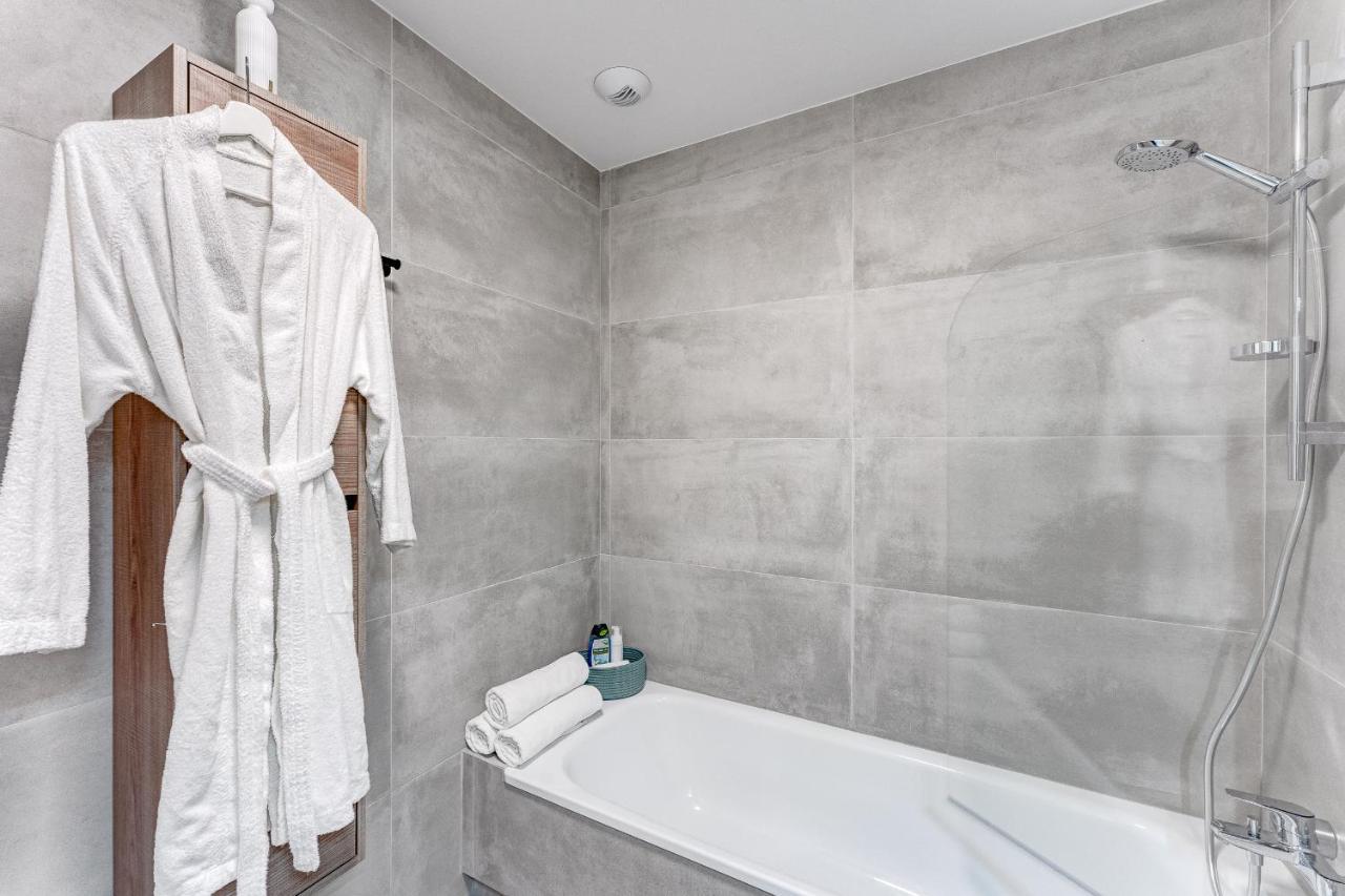Modern New Apartment Las Terrazas De Costa Adeje. Heated Pool, Big Terrace And Private Parking Bagian luar foto