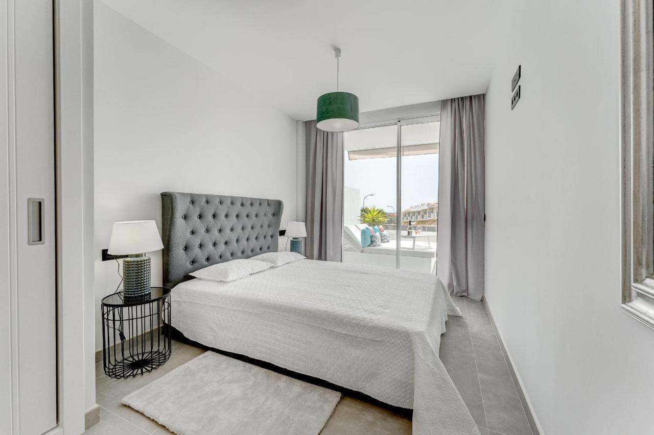 Modern New Apartment Las Terrazas De Costa Adeje. Heated Pool, Big Terrace And Private Parking Bagian luar foto