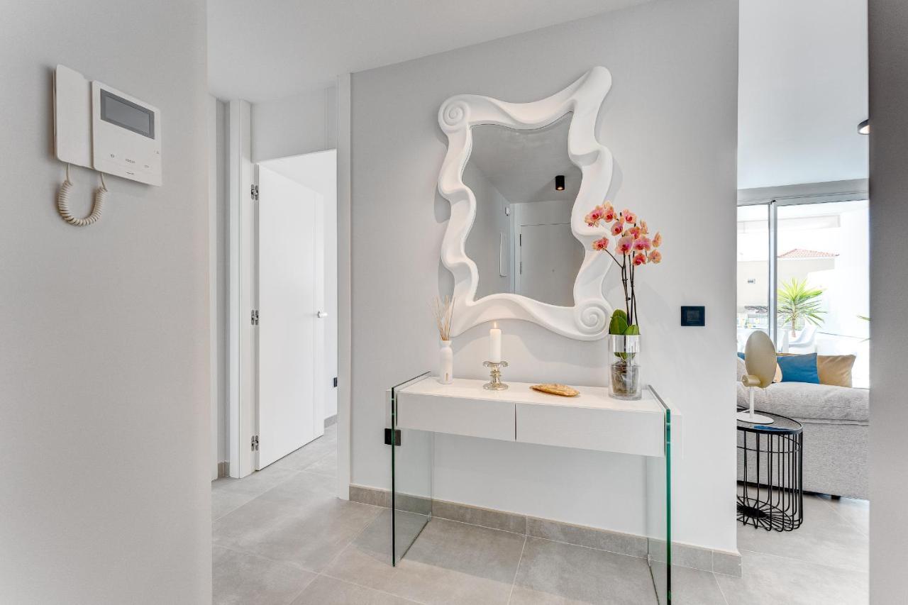 Modern New Apartment Las Terrazas De Costa Adeje. Heated Pool, Big Terrace And Private Parking Bagian luar foto