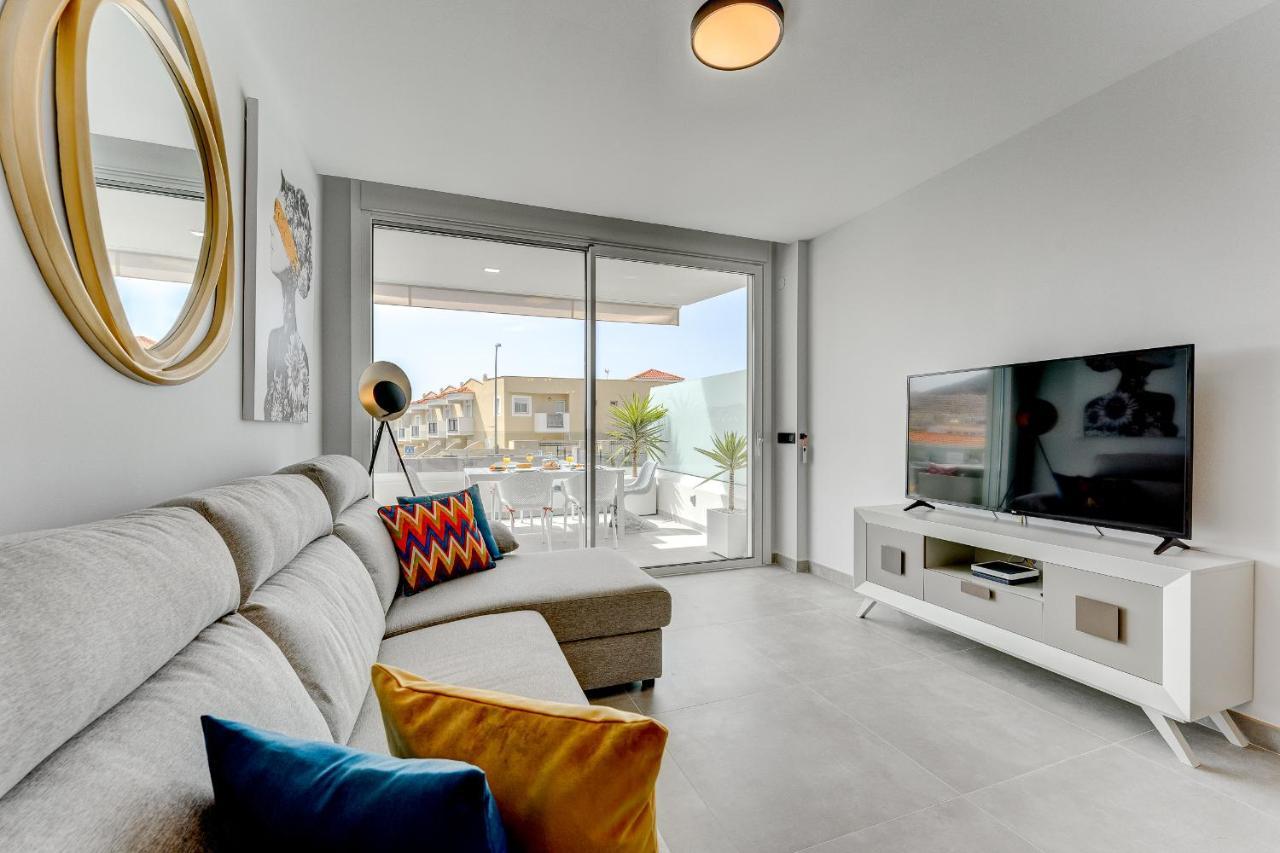 Modern New Apartment Las Terrazas De Costa Adeje. Heated Pool, Big Terrace And Private Parking Bagian luar foto