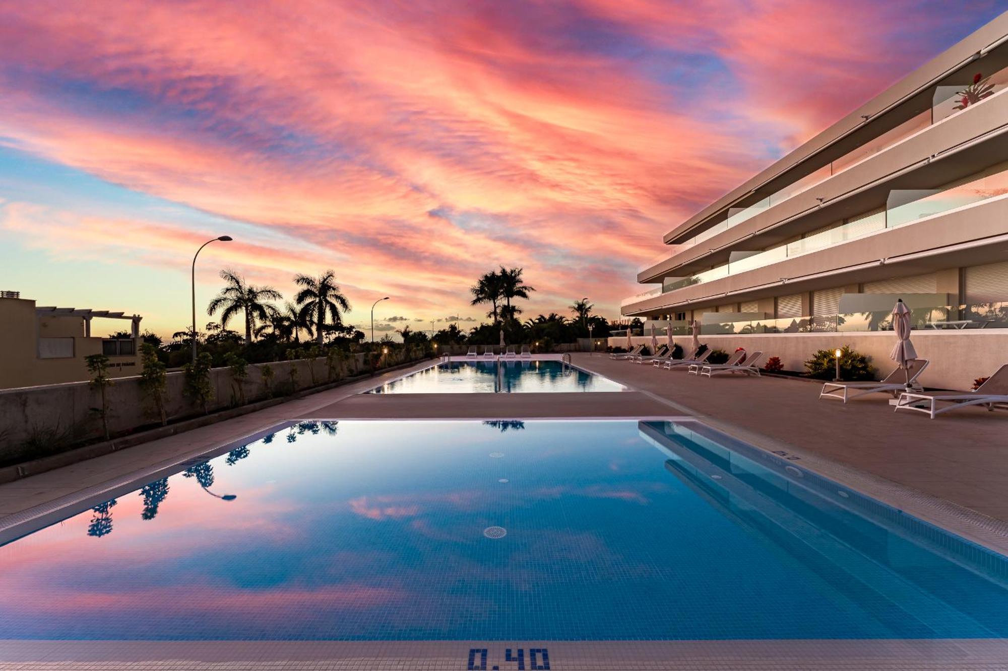 Modern New Apartment Las Terrazas De Costa Adeje. Heated Pool, Big Terrace And Private Parking Bagian luar foto