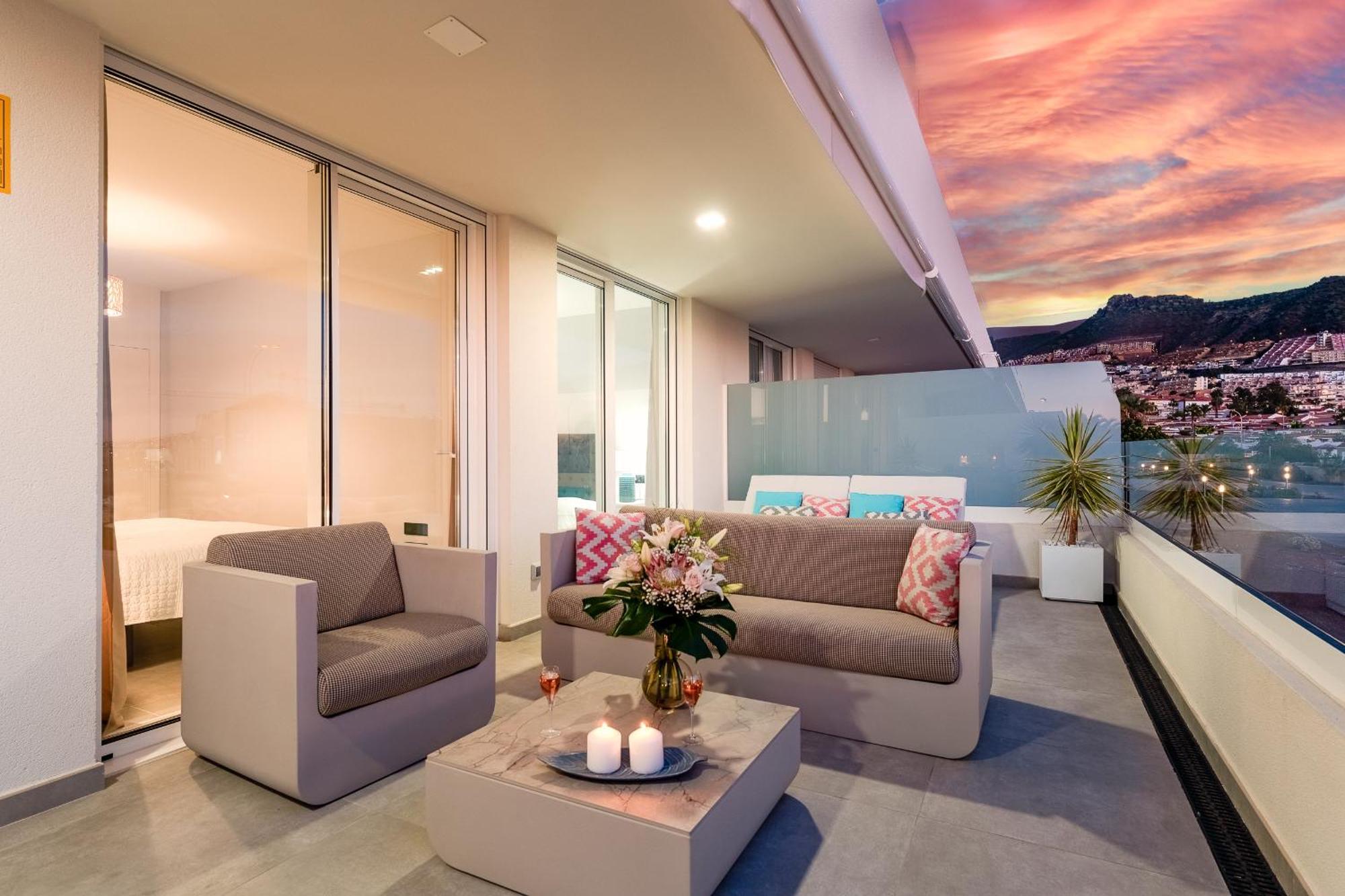 Modern New Apartment Las Terrazas De Costa Adeje. Heated Pool, Big Terrace And Private Parking Bagian luar foto